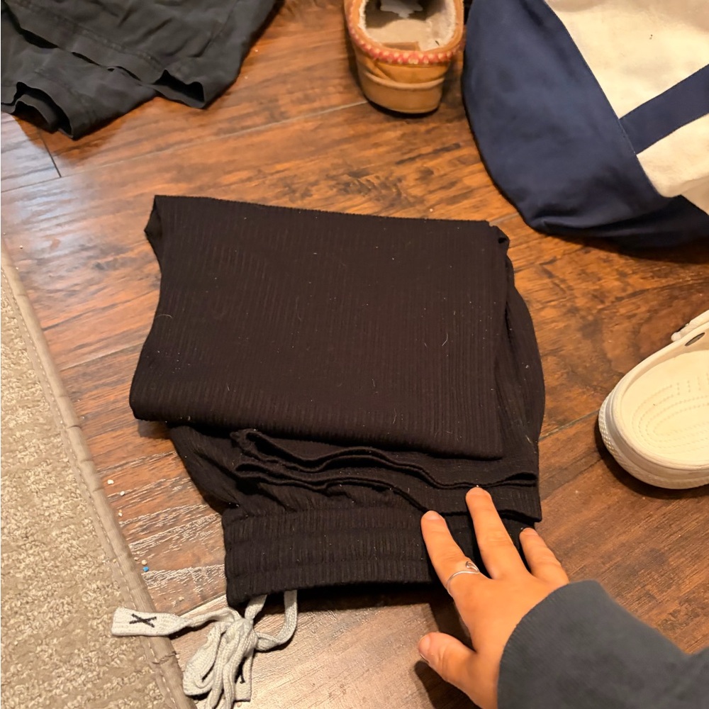 Kohl's Black Wide Leg Pants